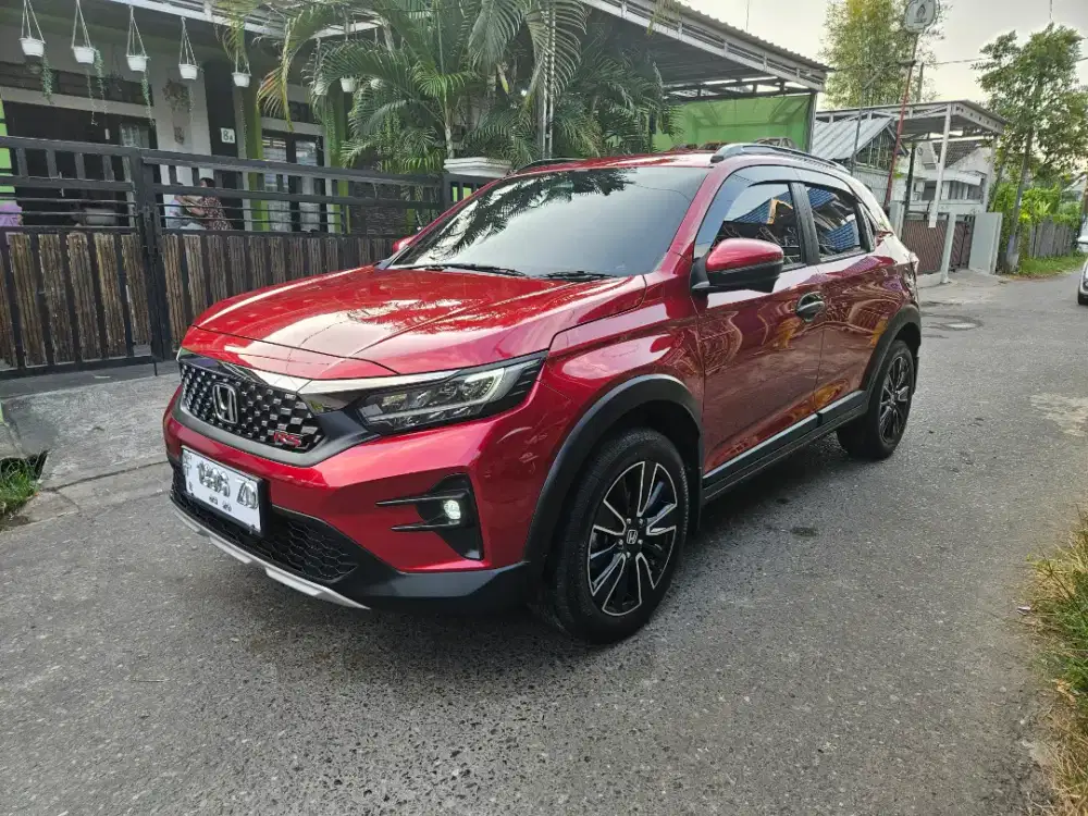 WRV RS SENSING 1.5 CVT ISTIMEWA