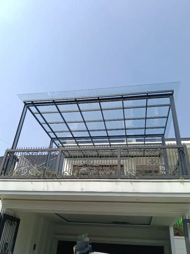 Kanopi kaca 311