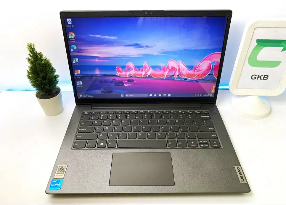 Laptop Lenovo Intel Core i5-1135G7 Ram 8gb Ssd 512GB lancar multitaski