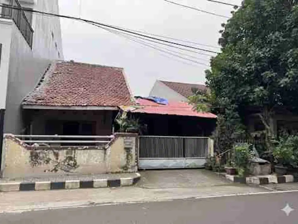 Rumah lama dijual cepat di Pesanggrahan Jaksel