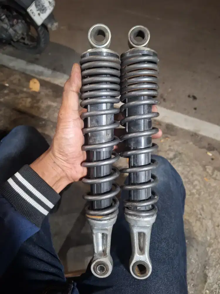 Sok Beker belakang Supra ORI copotan