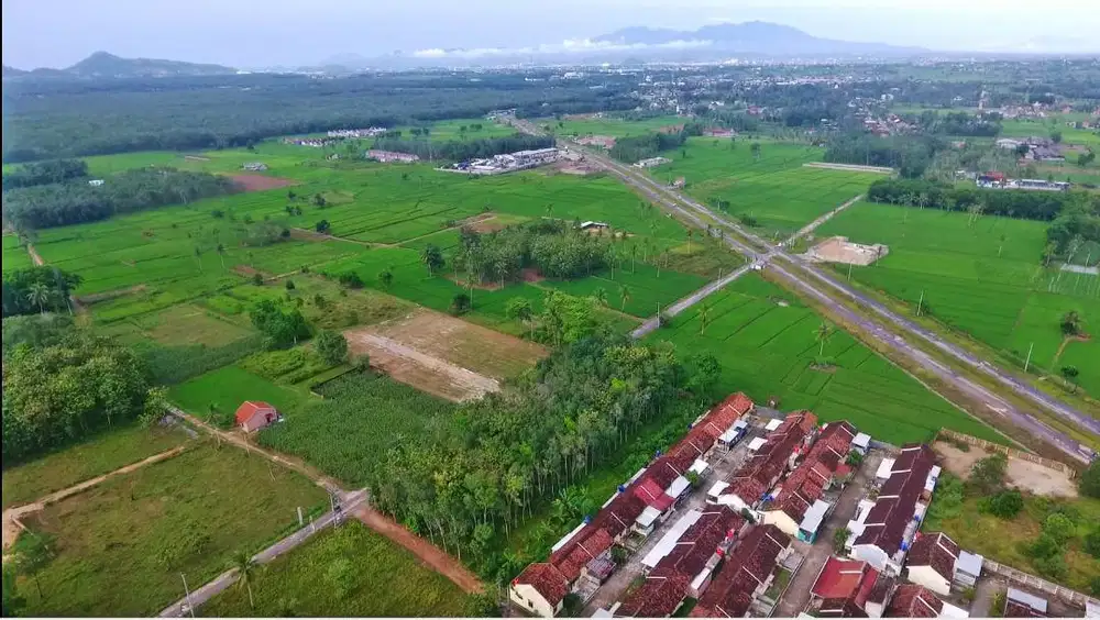 TANAH KAVLING PINGGIR JALAN SAMPING POMBENSIN ITERA DP MURAH
