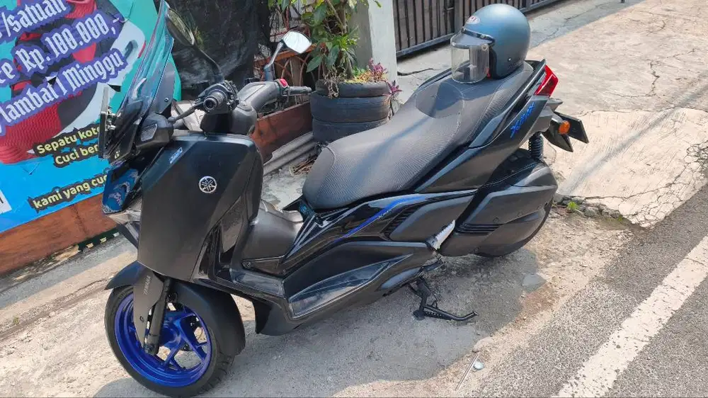 YAMAHA XMAX 250 TAHUN 2025