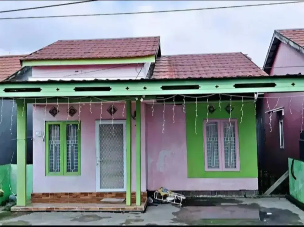 Take Over di Pramuka dekat Kampus Sari Mulia