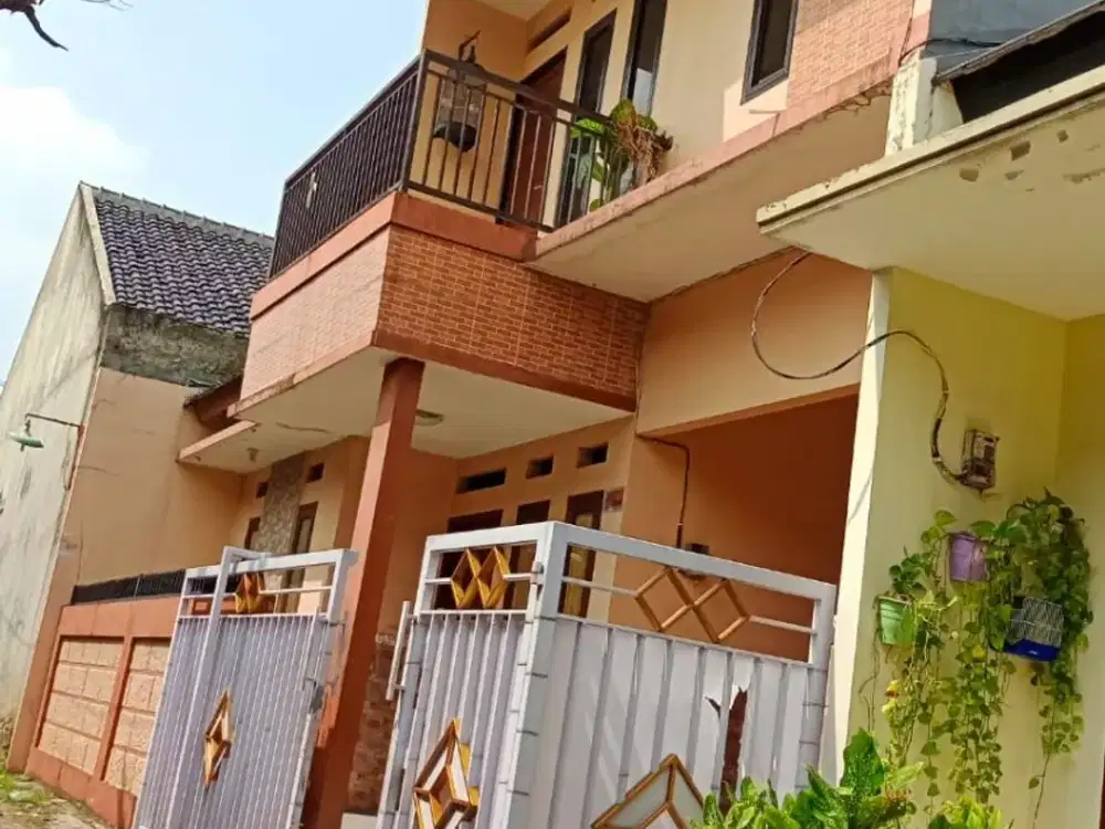 Rumah 2 Lantai SHM di Kayu Gede Serpong Utara – Harga Rp700 Juta Nego