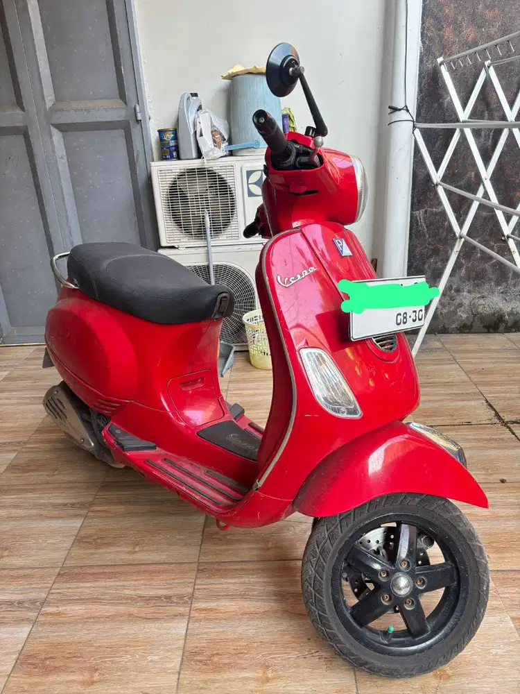 Dijual Vespa Piaggio LX 150 2013