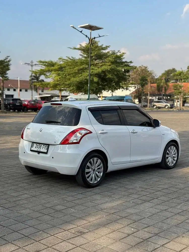 Suzuki Swift 2014 Bensin