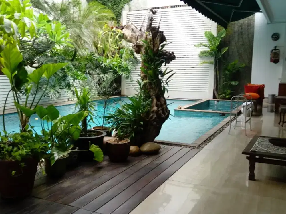 Dijual Rumah Bagus Siap Huni di Menteng Jakarta Pusat