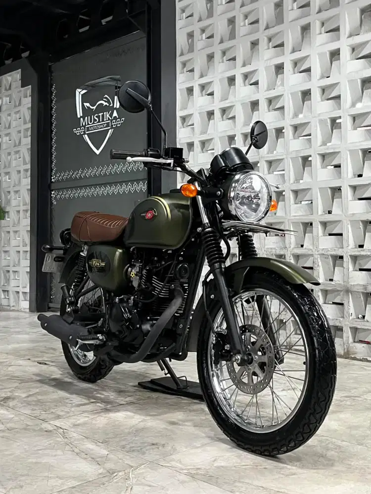 KAWASAKI W175 SE 2023 NIK 2022‼️ODO 1RB‼️-Chintia Mustika
