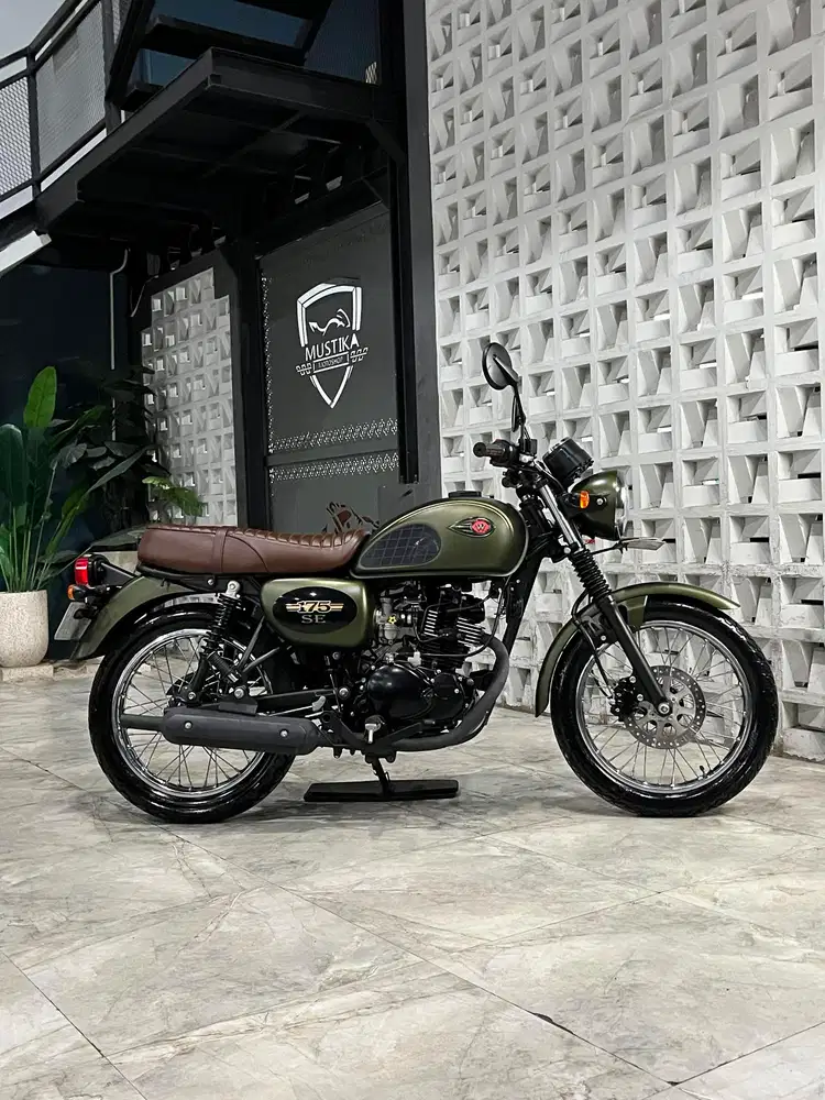 KAWASAKI W175 SE 2023 NIK 2022‼️ODO 1RB‼️-Chintia Mustika