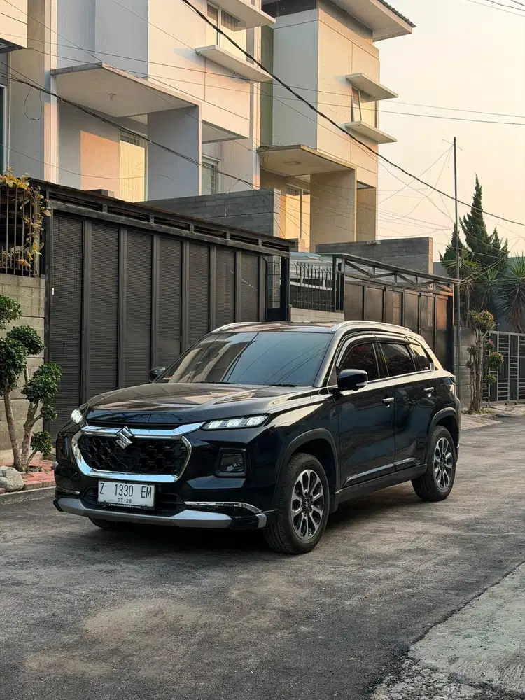 Suzuki grand vitara 1.5 Hybrid 2023 low km sunroof antik terawat