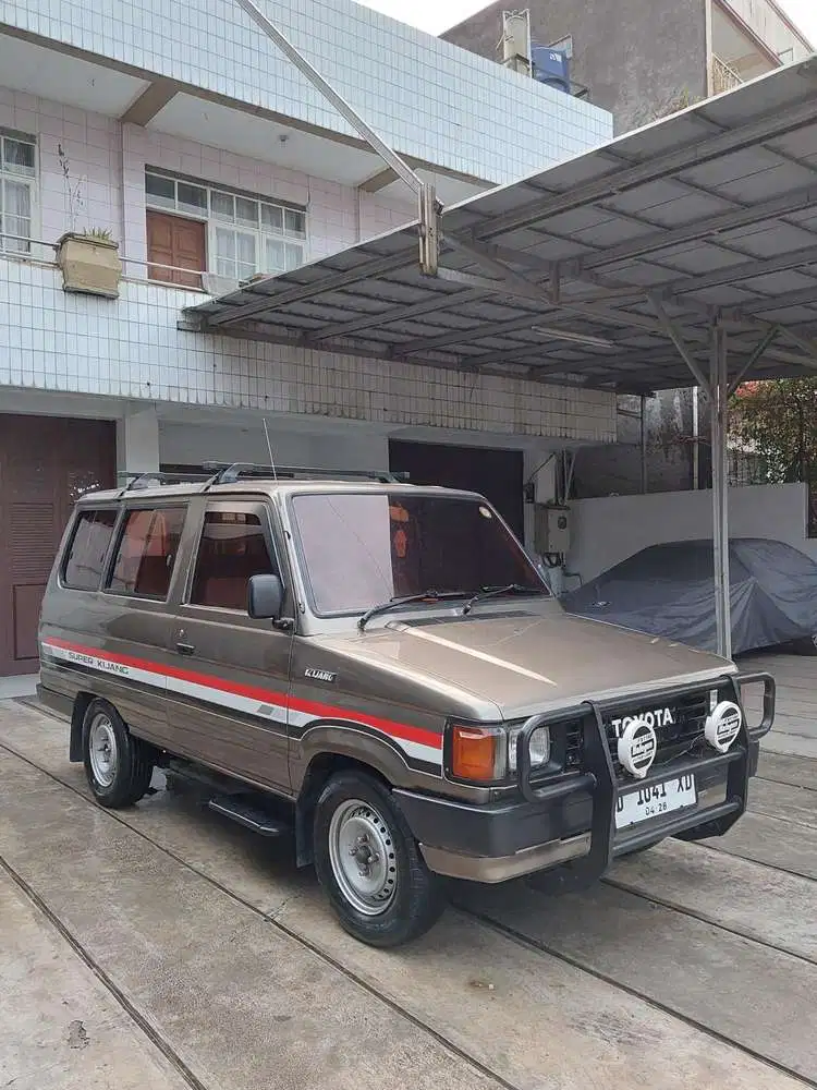 Toyota Kijang 1987 Bensin