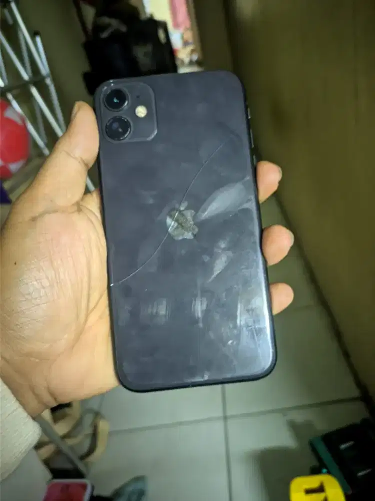 Iphone 11 64gb cari kembaliam