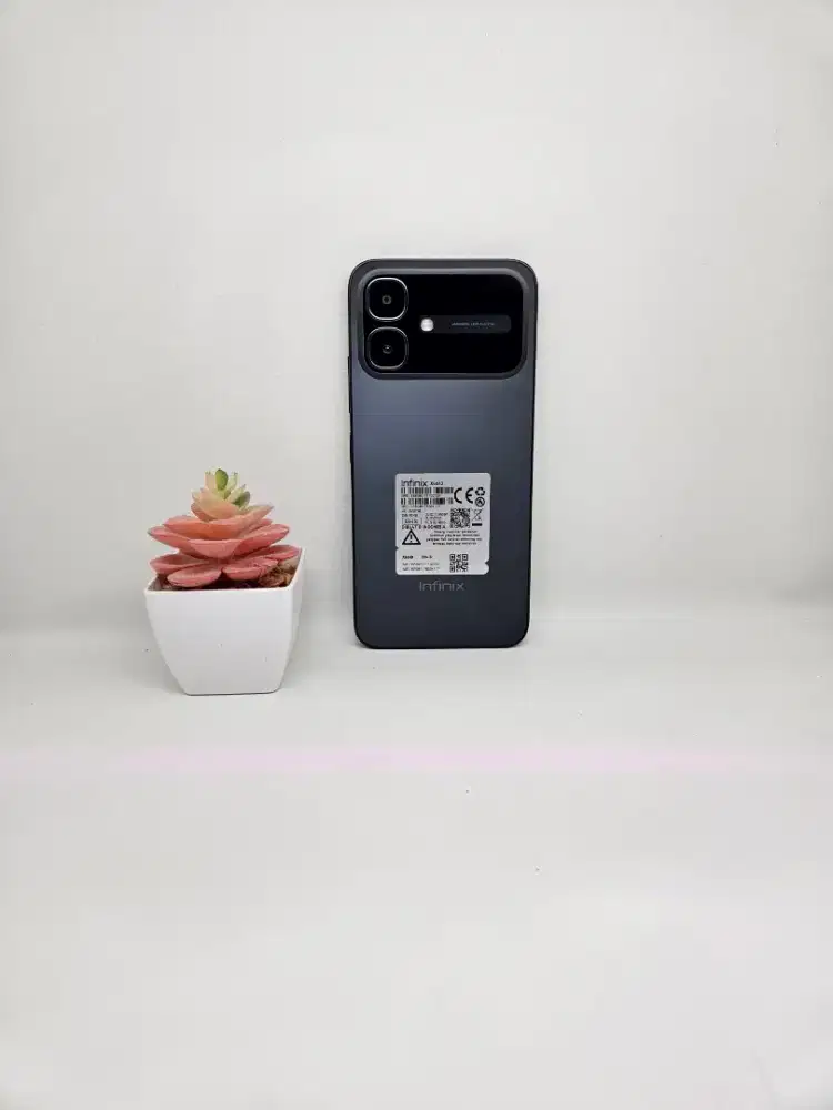 Infinix Smart 20 4/128GB (Black) Unit only Like New Garansi Juni  2027