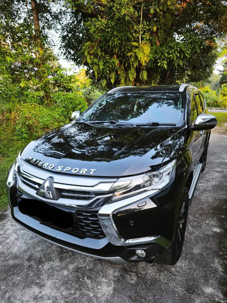 Jual Mitsubishi Pajero Sport Dakar Hitam  A/T 2020 Kondisi Bagus