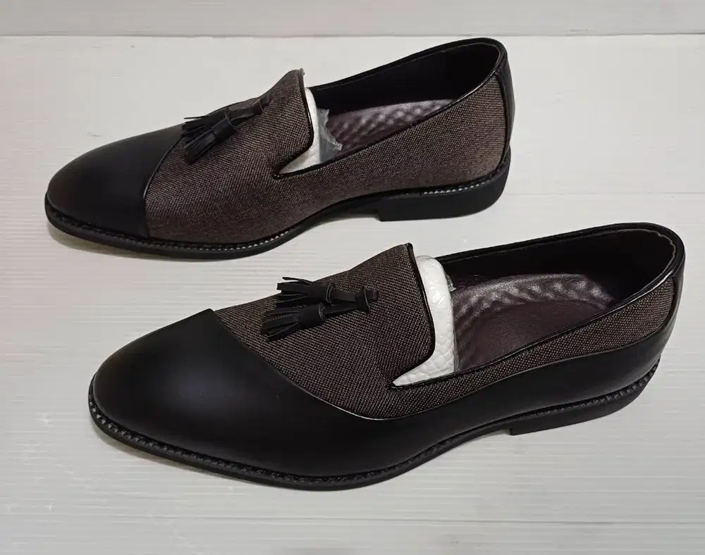Sepatu Pantofel / Slip On Mens Flat Moccasins Loafers Size 41