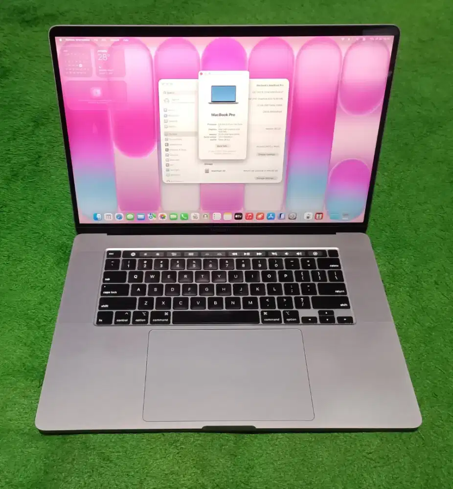 Macbook Pro 2019 16inch i7 32/512 Grey Touchbar Dual VGA Mulus Murah