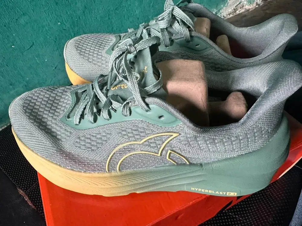 Sepatu running Ortuseight