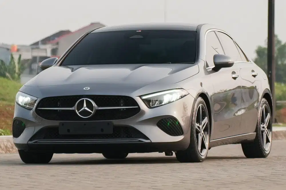 Mercedes Benz A200 Progressive Panoramic 2023 cla200 gla200 320i
