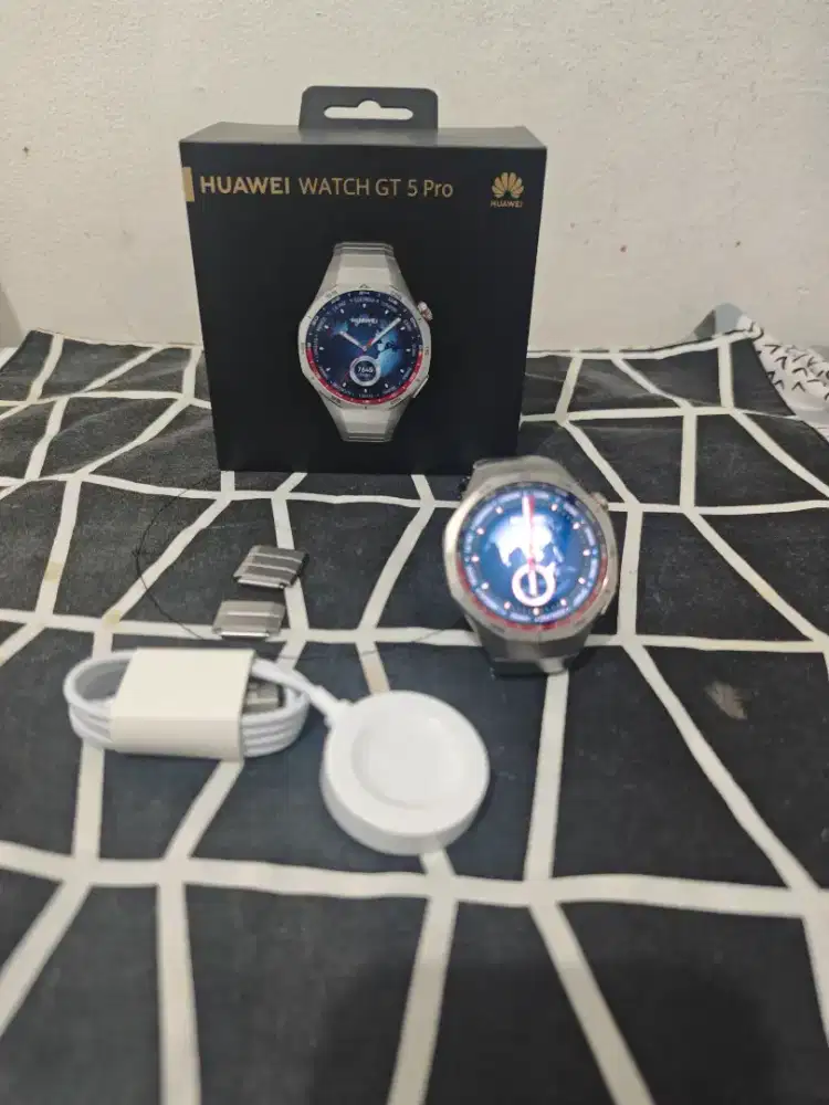 Huawei watch GT 5 pro Stainless steel