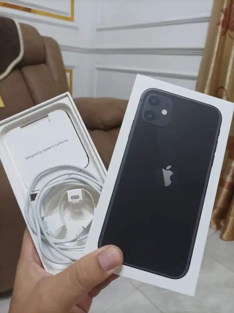iPhone 11 basic 64 g