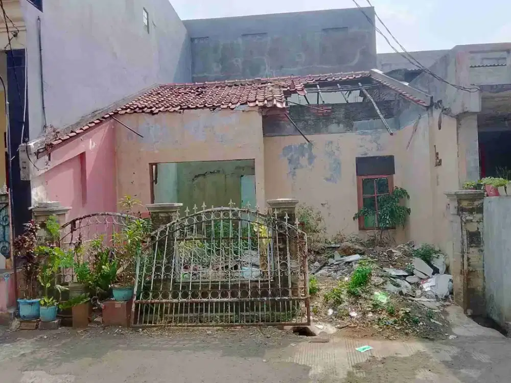 dijual rumah rusak butuh renovasi