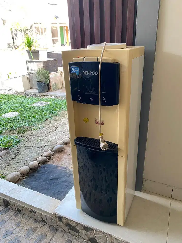 Dispenser denpoo panas dan dingin