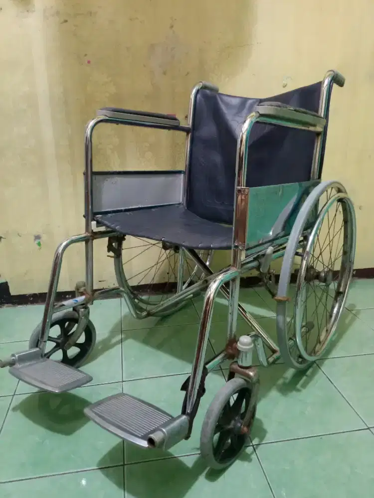 KURSI RODA MERK SELLA