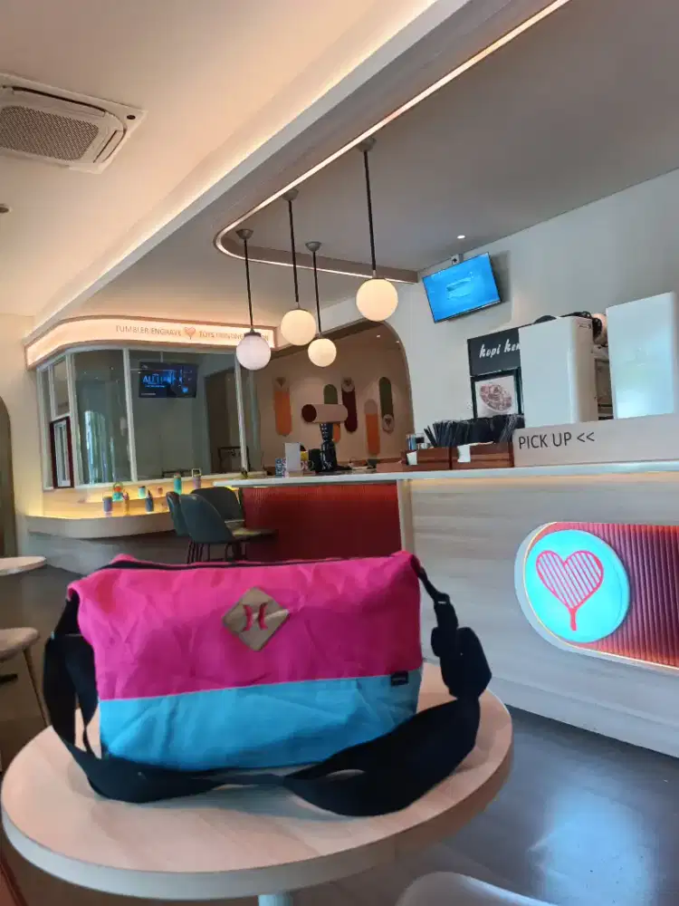 Tas Waistbag Pria Branded