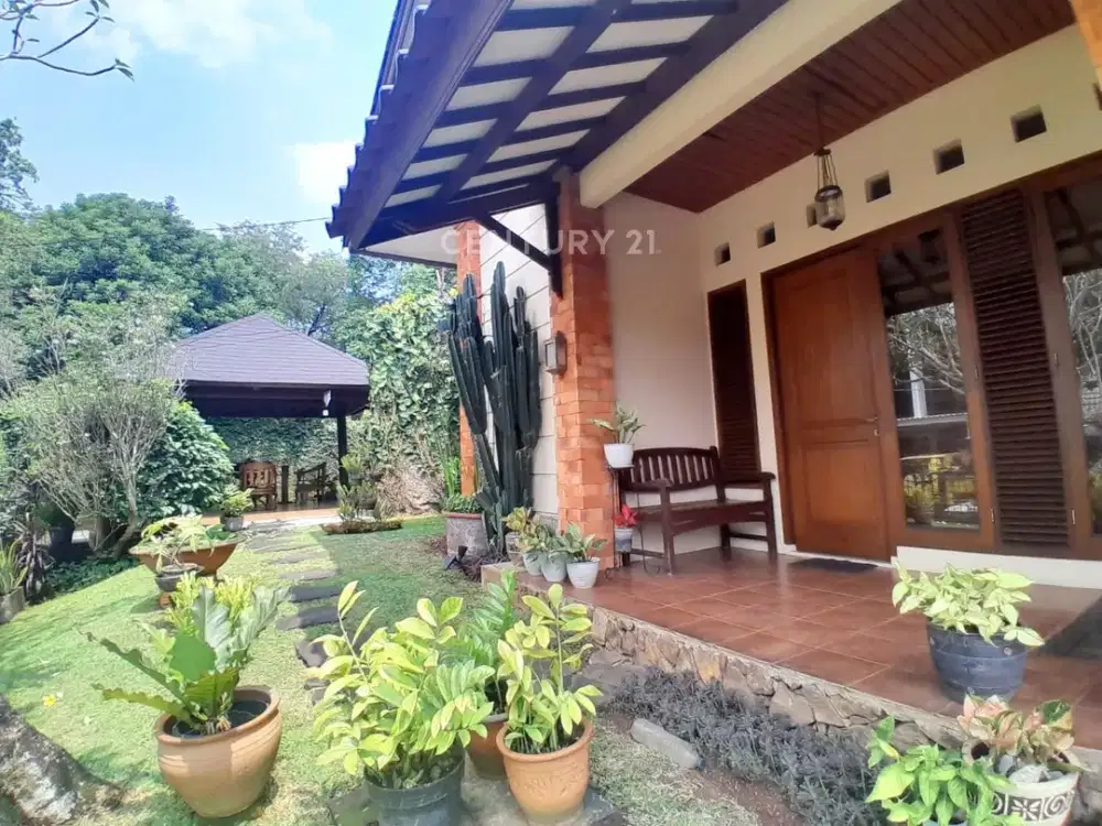 Rumah Dan Paviliun Kos Dengan Taman Di Sektor 5 Bintaro 10425