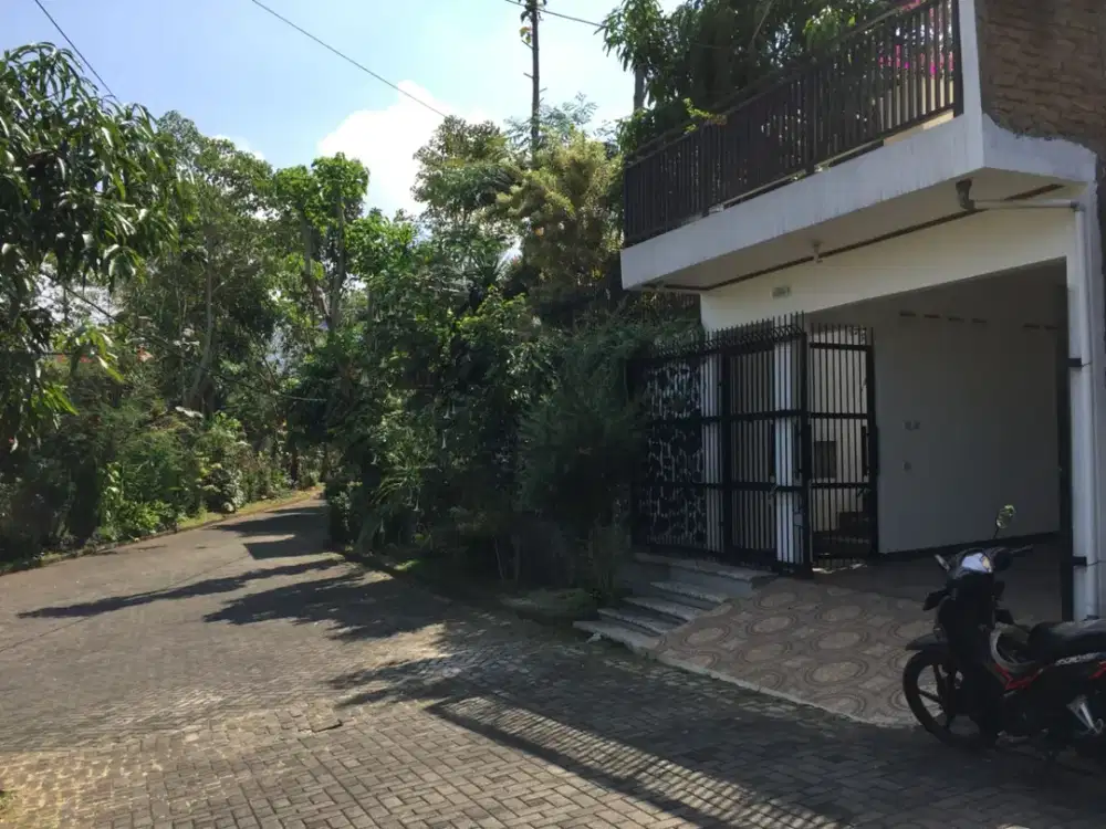 DIJUAL CEPAT MURAH VILLA UJUNG BERUNG FULL FURNISHED DEKAT TOL CILEUNYI