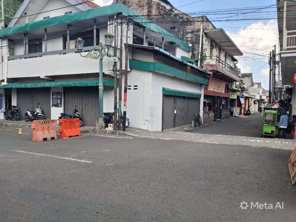 Disewakan Ruko 3 Lantai Jln Suryatmajan, Ngupasan, Gondomanan, Kota Yogyakarta