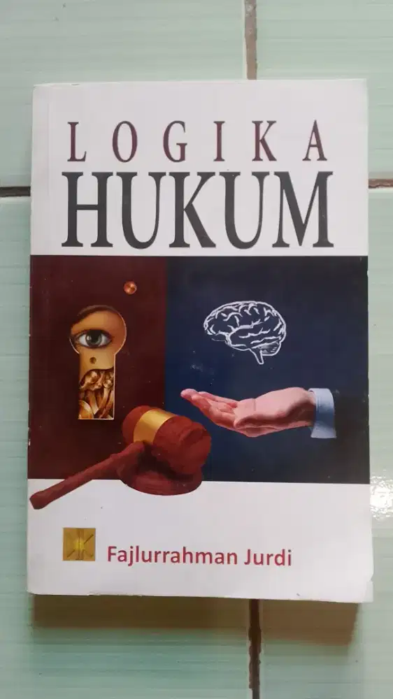 Buku tentang logika hukum