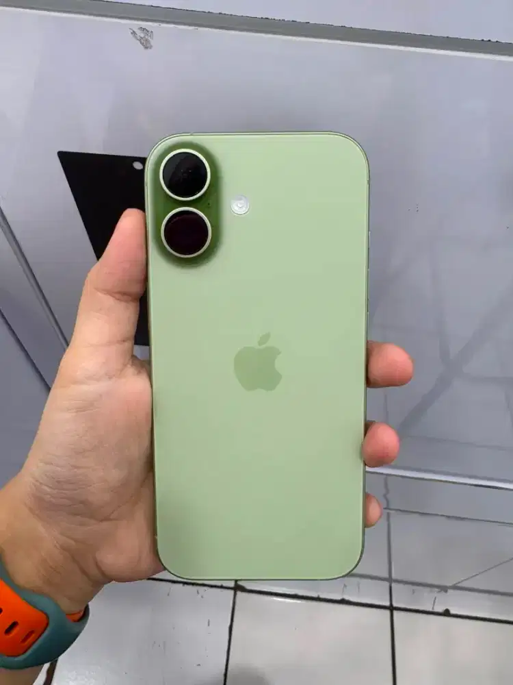 iPhone 17 basic 256 sage ibox