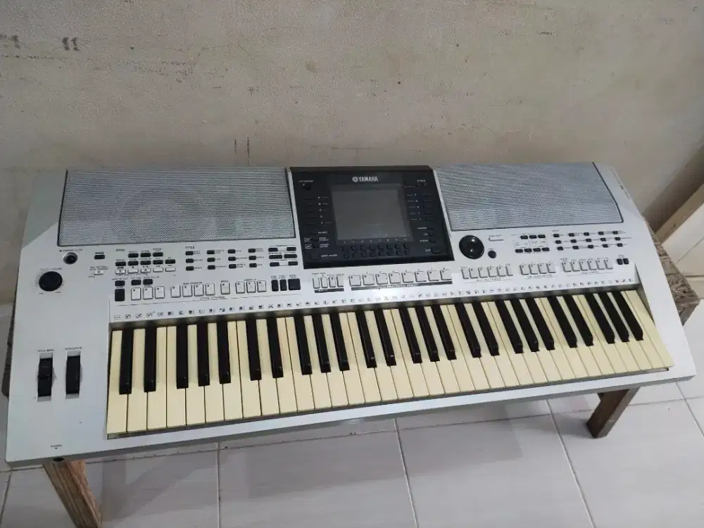 Keyboard yamaha psr s900
