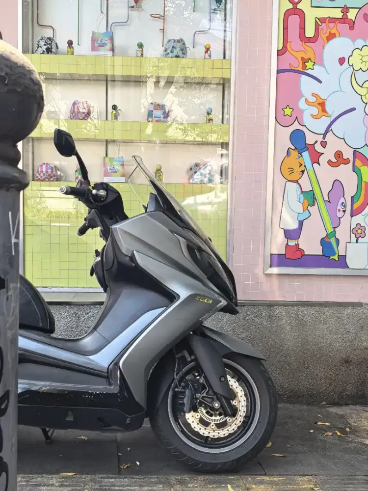 Kymco Downtown 250 bukan Xmax Forza