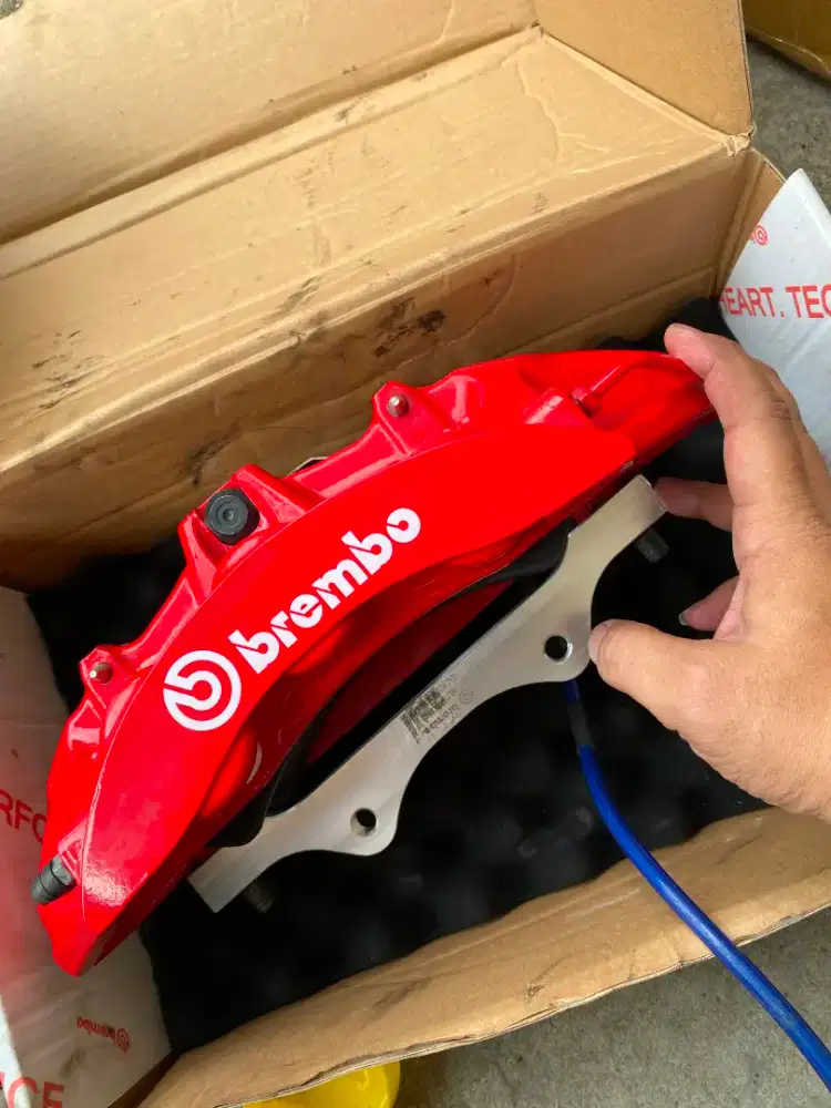 BBK Brembo 6 pot like new
