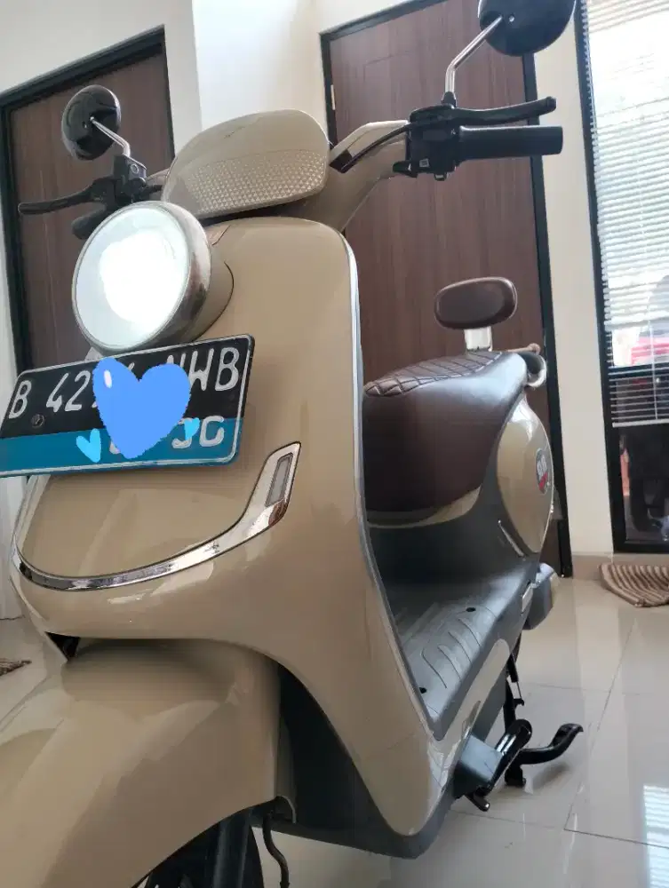 UWINFLY T80 Tahun 2025, SURAT LENGKAP (BPKB STNK FAKTUR) 
PAJAK HIDUP