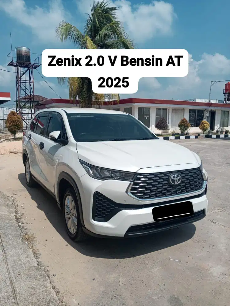 Innova Zenix 2.0 V Bensin AT 2025 , Km 5 ribuan