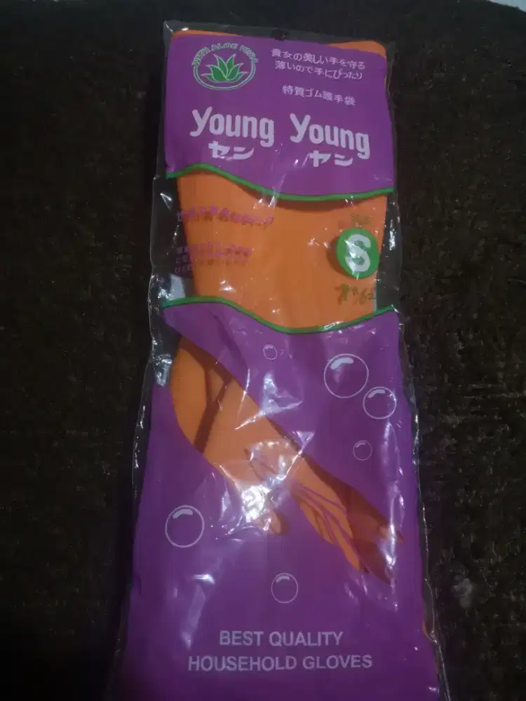 Sarung tangan young young