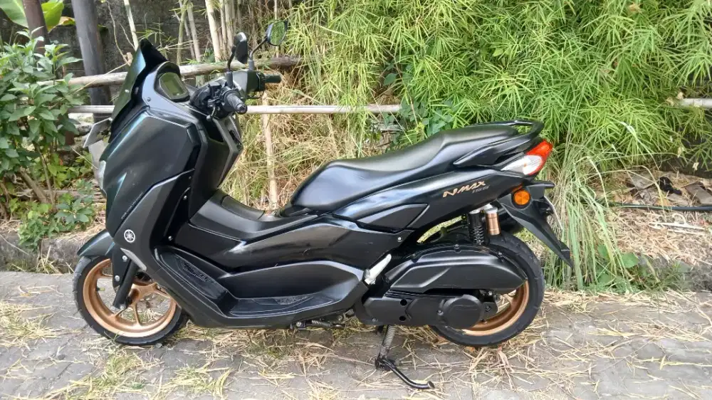 d jual yamaha nmax 155cc conected remot 2023