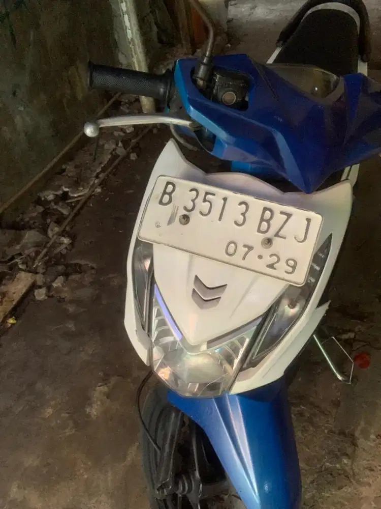 Dijual honda beat biru putih 2014