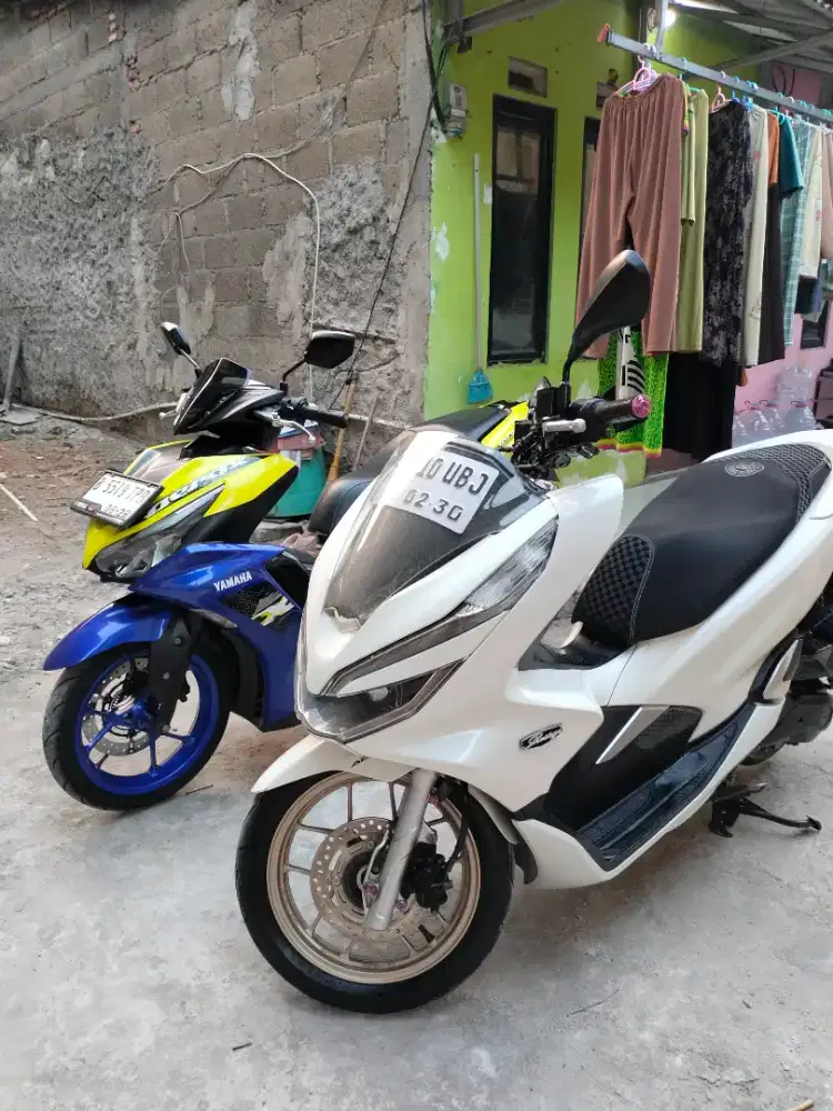 Dijual 2 unit aerox dan pcx