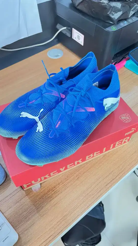 sepatu sepak bola