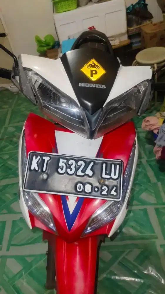 Dijual honda blade 125 pemakaian 2014.
