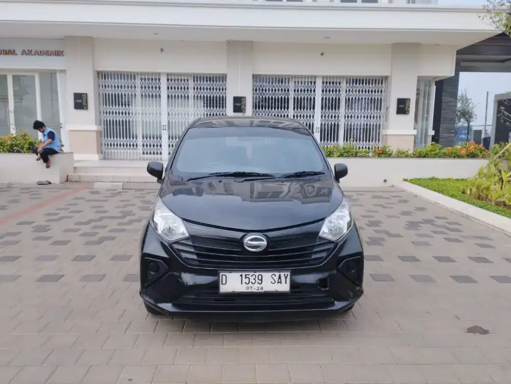 New Sigra D 1.0 manual 2023 hitam DP 5jtn