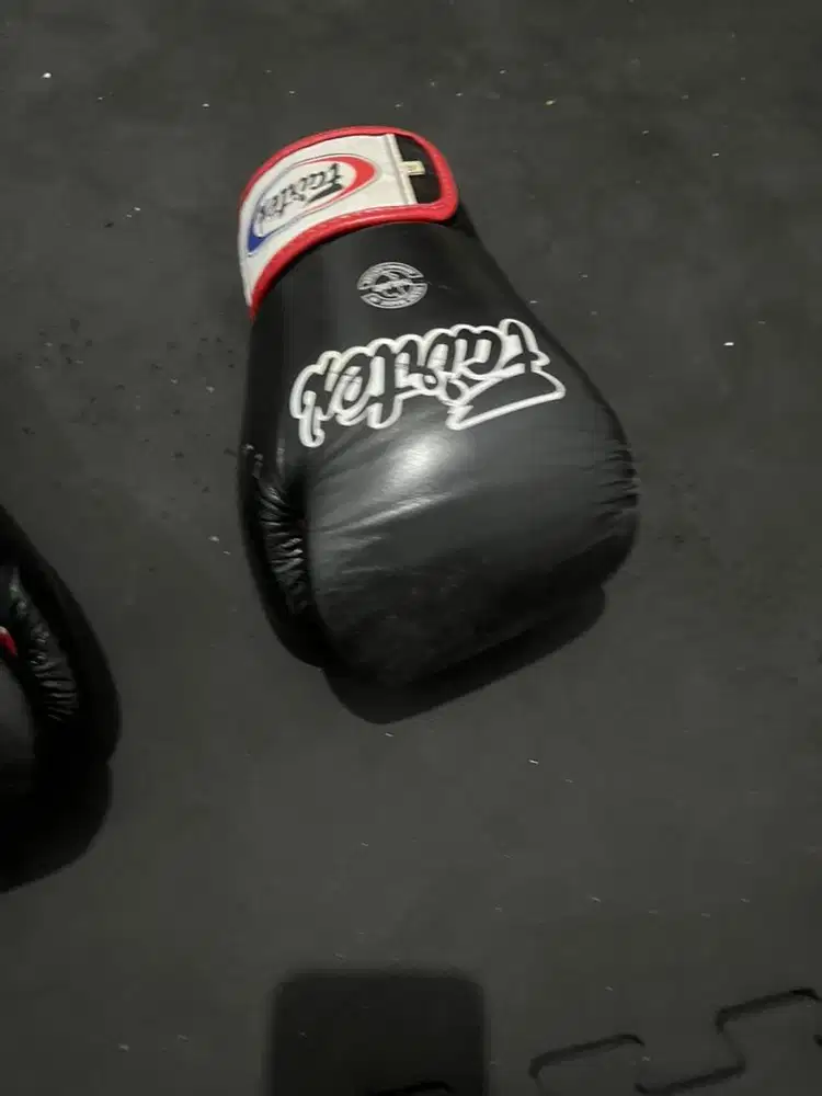GLOVE FAIRTEX 12oz