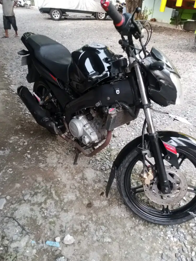 Di jual cepat aja Yamaha Vixion 2014 siap pakai