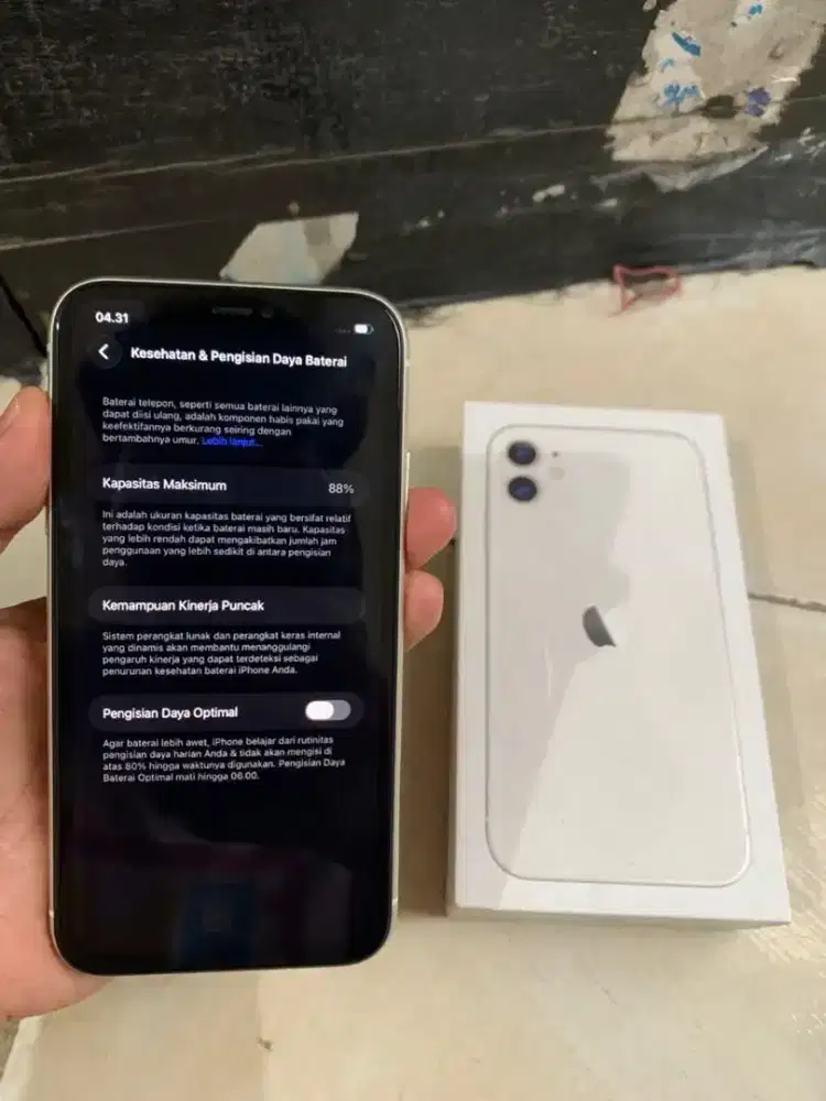 Iphone 11 white 128 ibox