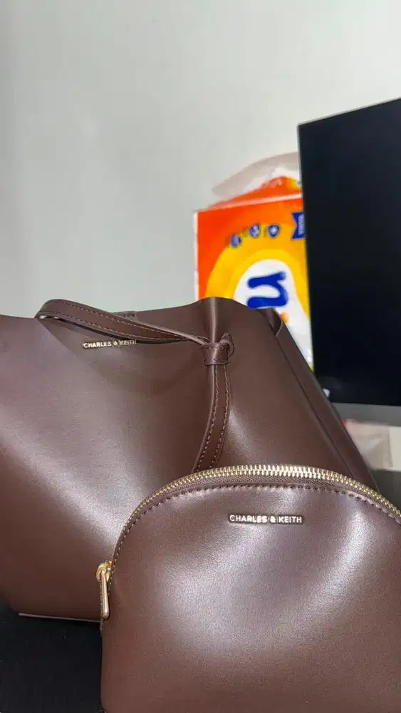 CALLA TOTE BAG CHARLES & KEITH